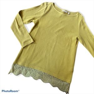 SOFT SURROUNDINGS YELLOW LONG SLEEVE TOP WITH LACE TRIM. SIZE: MEDIUM PETITE